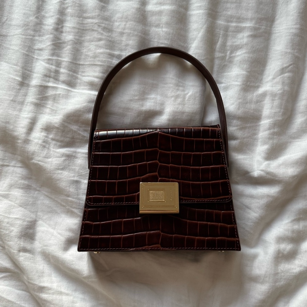 A.cloud Brown Purse